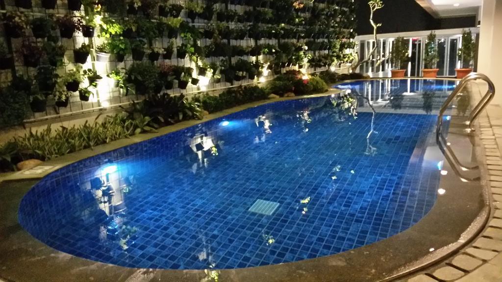 D'Best Hotel Pasar Baru Bandung Kültér fotó